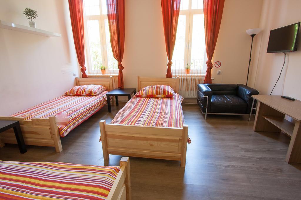 بييلسكو بياوا Hostel 4You المظهر الخارجي الصورة