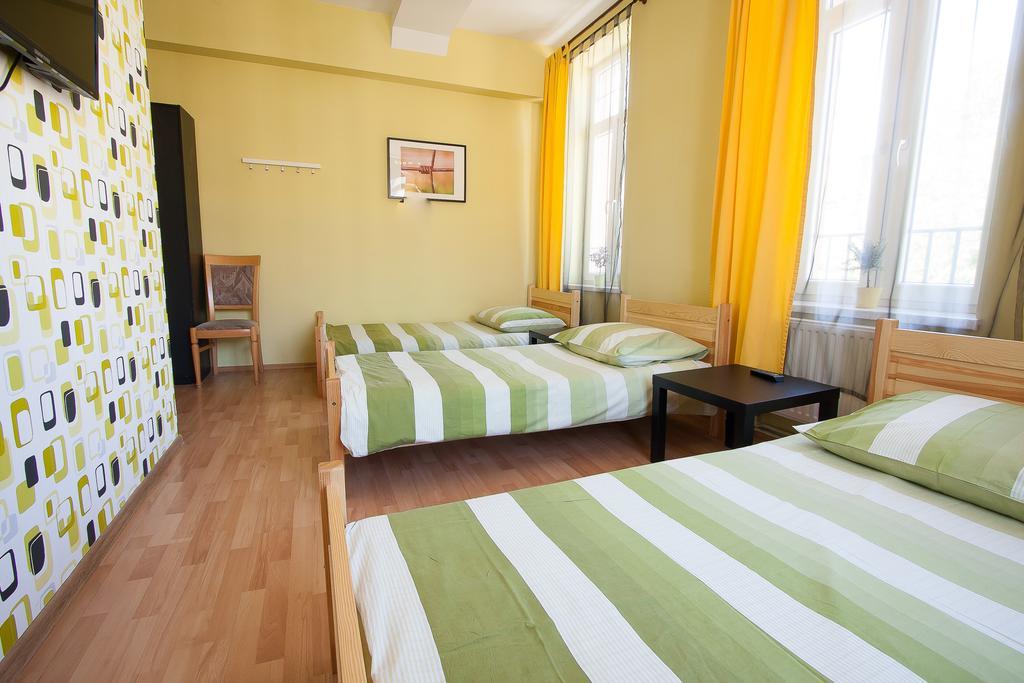 بييلسكو بياوا Hostel 4You المظهر الخارجي الصورة